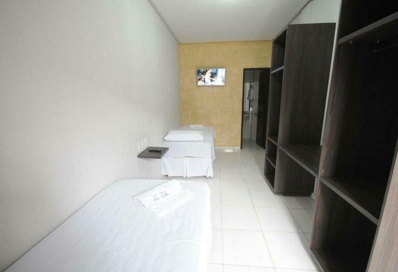 غرفة قياسية بالطابق الأرضى, La Bella