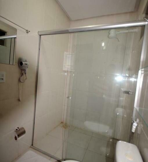 غرفة قياسية بالطابق الأرضى, La Bella