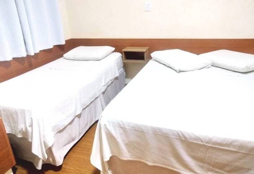 Standard 3 Pers. Værelse, Lelis