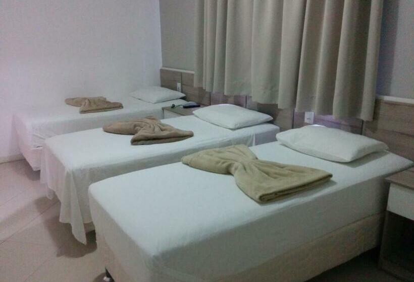 スタンダードトリプルルーム, Mundial