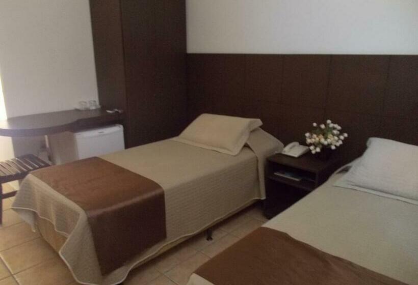 Quarto Deluxe, Palace