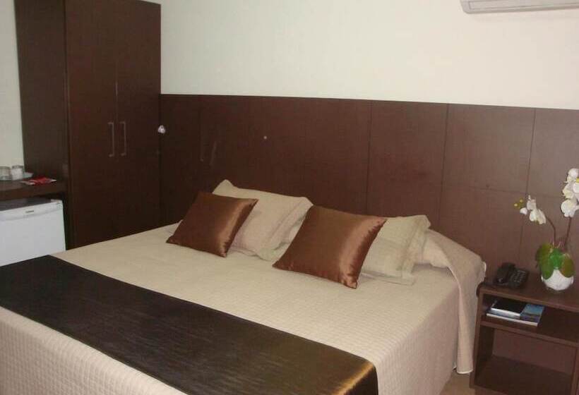 Quarto Deluxe, Palace