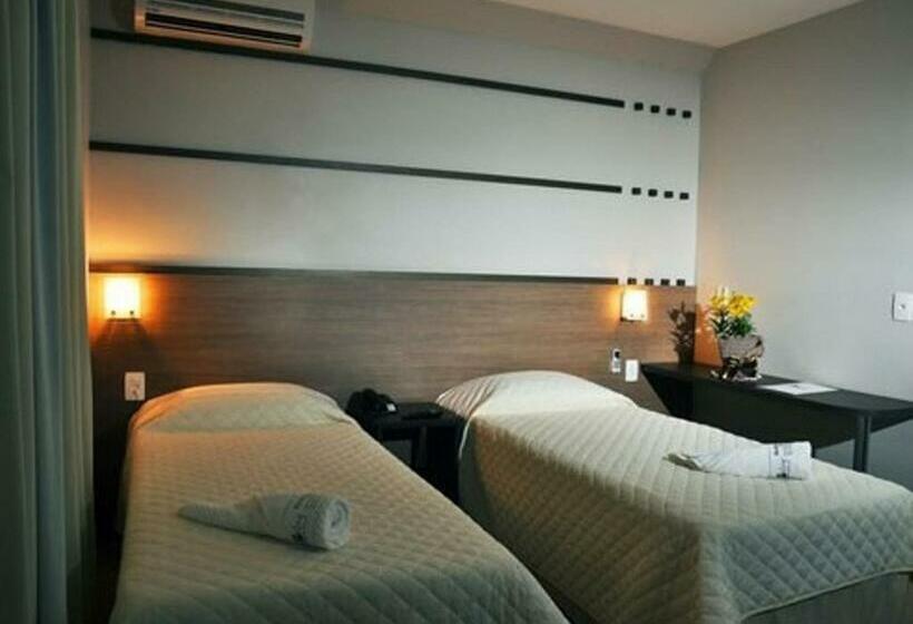 غرفة سوبيريور, Petry Plaza