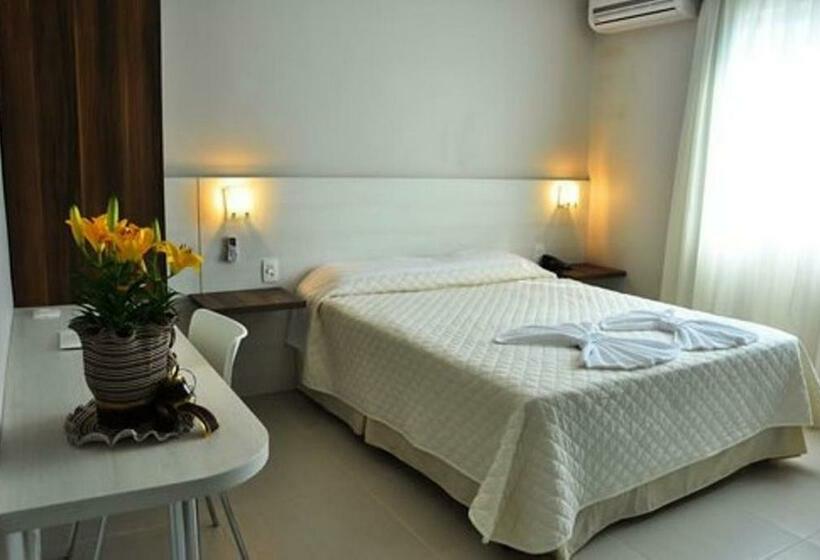 غرفة ديلوكس, Petry Plaza