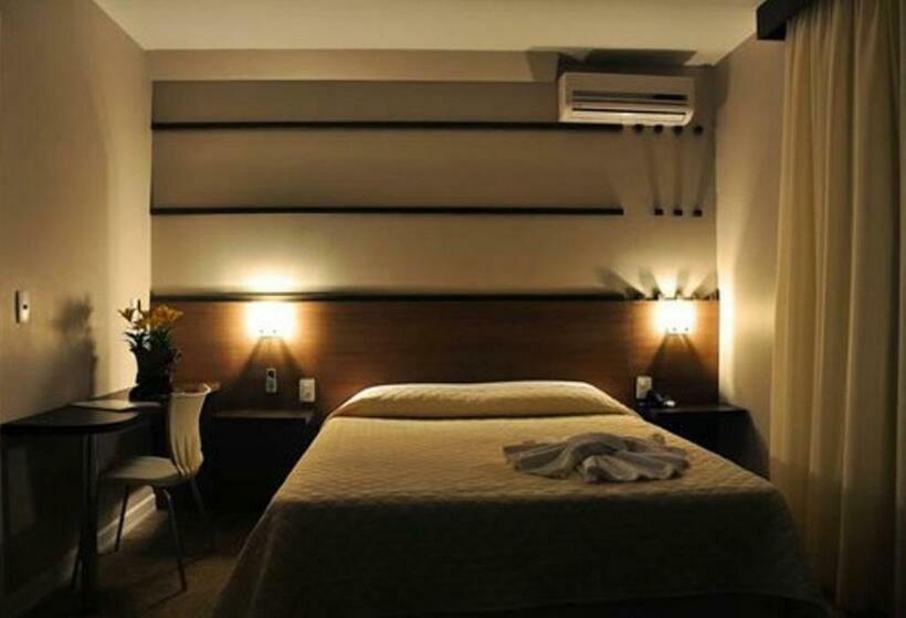 غرفة سوبيريور, Petry Plaza