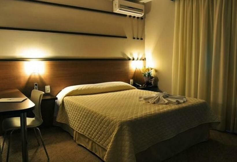 غرفة سوبيريور, Petry Plaza