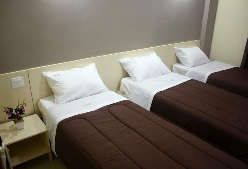 חדר סטנדרט לשלושה, Portobello