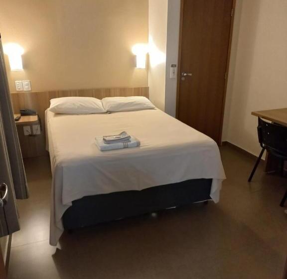 غرفة قياسية, Ze Maria