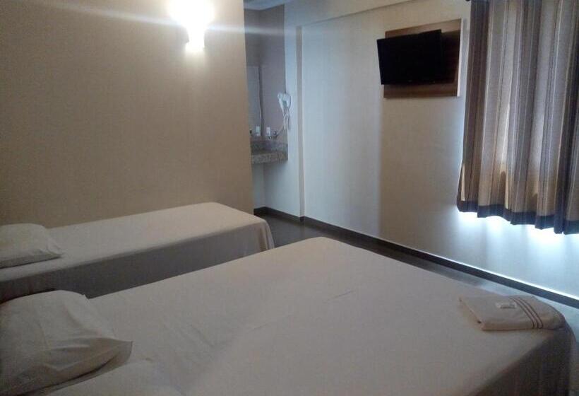 غرفة سوبيريور ثلاثية, Ze Maria