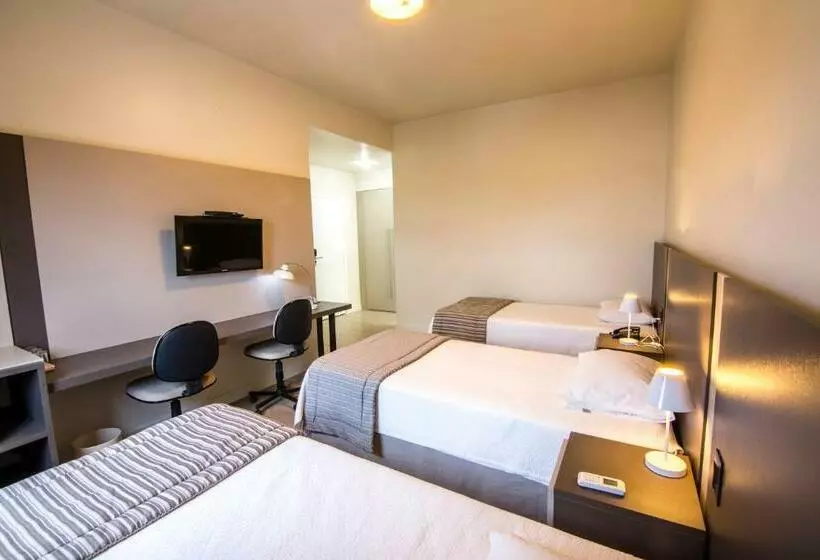 اتاق لوکس سه تخته, Jr Hotel Marilia
