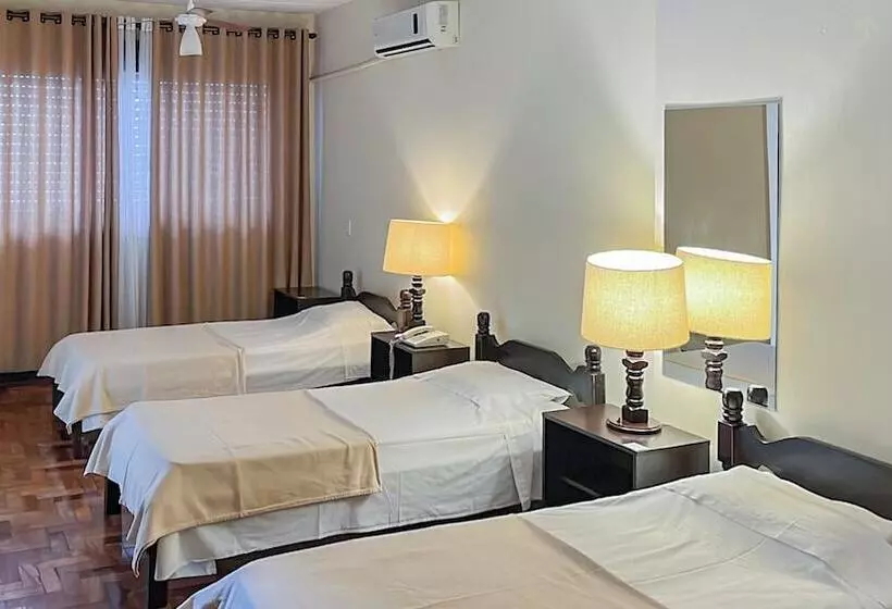 Deluxe Kolmen Hengen Huone, Tri Hotel Lajeado