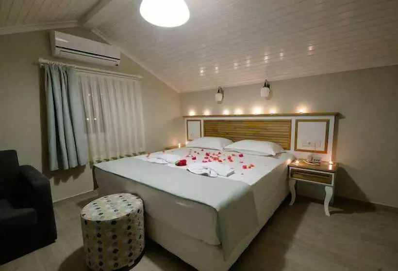 Quarto Ático, Datca Beyaz Ev