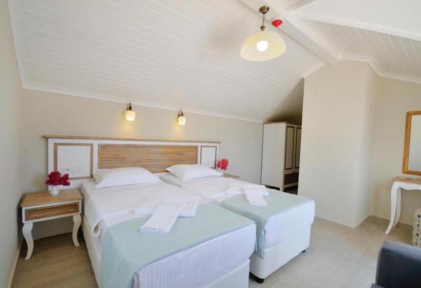 غرفة دور أخير, Datca Beyaz Ev