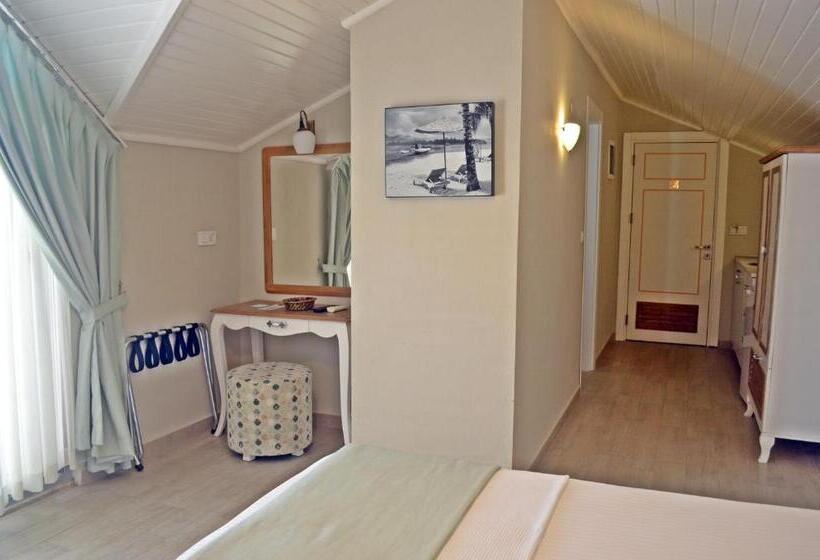 غرفة دور أخير, Datca Beyaz Ev