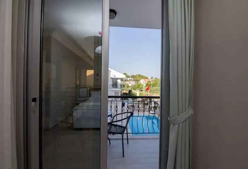 Quarto Estandar Vista Piscina, Datca Beyaz Ev