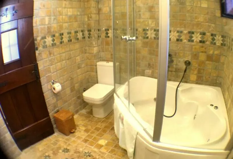 سوییت خانوادگی, Villa Cosy