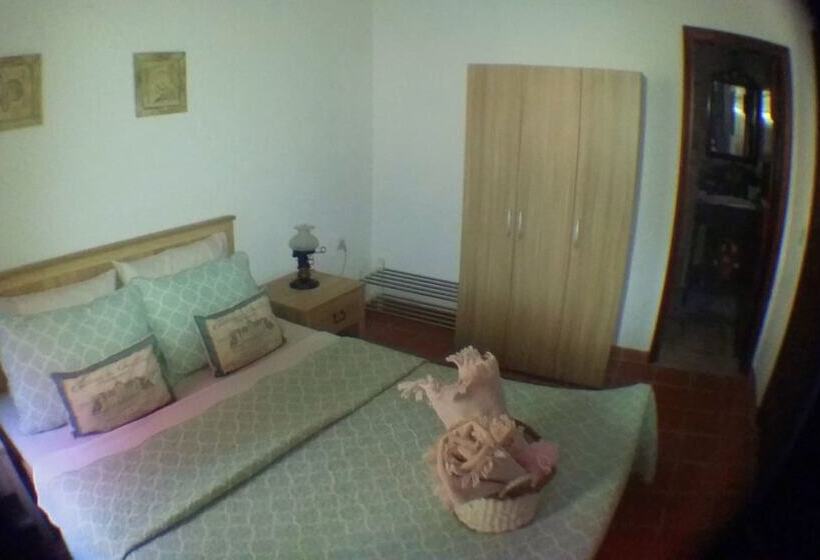 غرفة قياسية مطلّة علي الحديقة, Villa Cosy