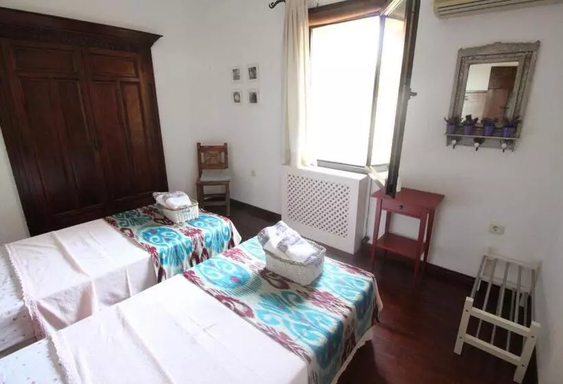 سوییت خانوادگی, Villa Cosy