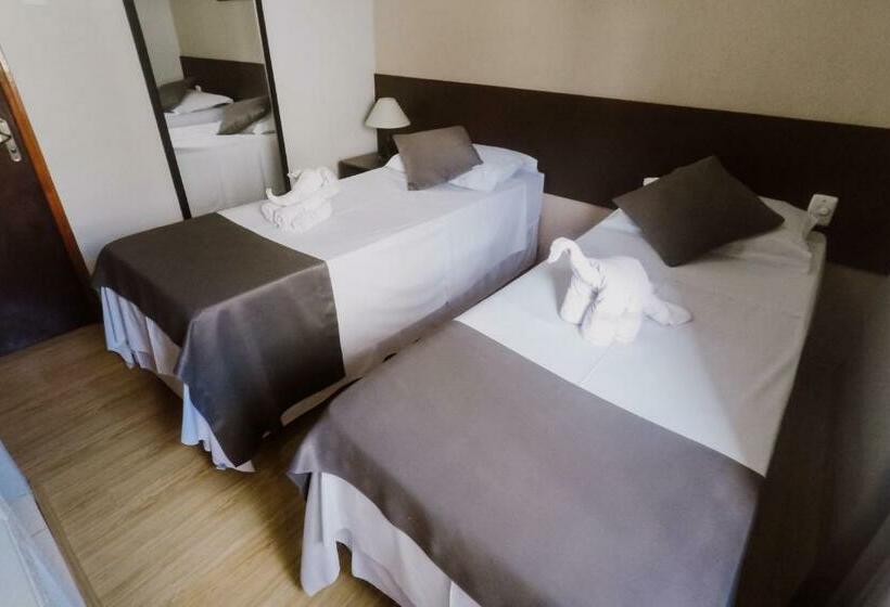 Номер Стандарт Трехместный, Alzira Granada