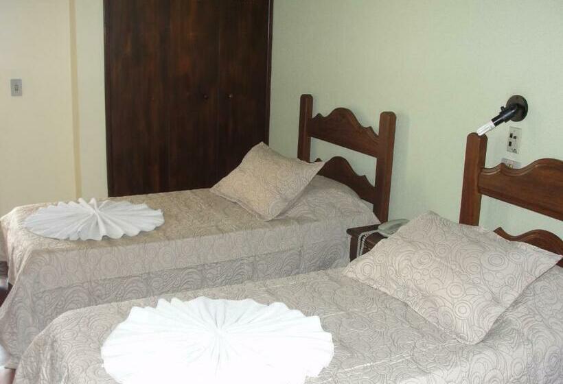 Habitació Estàndard, Cafe Palace