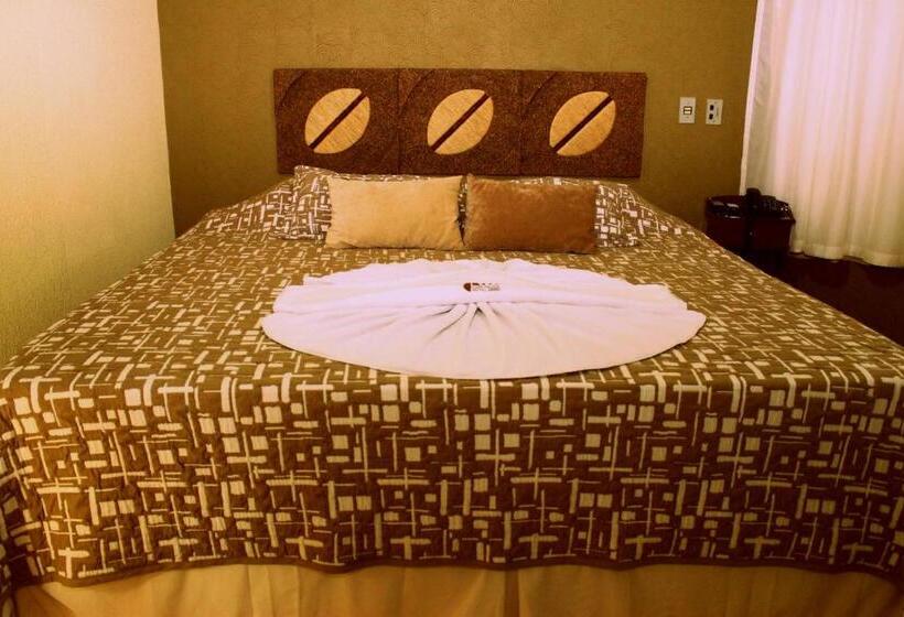 Suite amb Hidromassatge, Cafe Palace