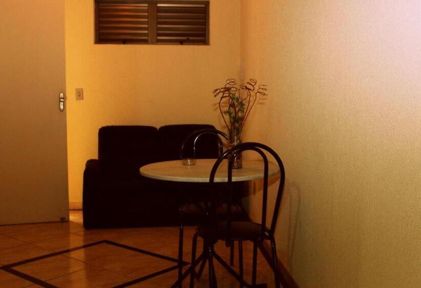 Suite amb Hidromassatge, Cafe Palace