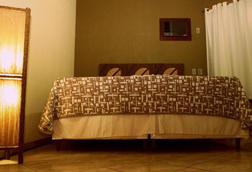 Suite amb Hidromassatge, Cafe Palace