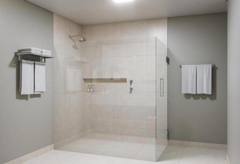 Habitació Triple Estàndard, Cafe Palace