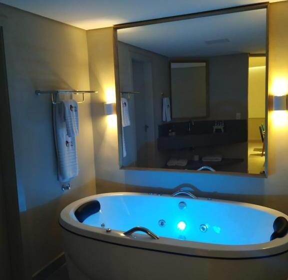 Suite amb Hidromassatge, Cafe Palace