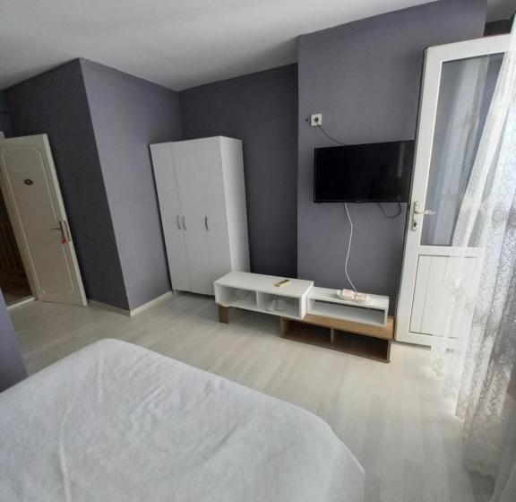 Номер Deluxe Вид на Море с Балконом, Dilmac