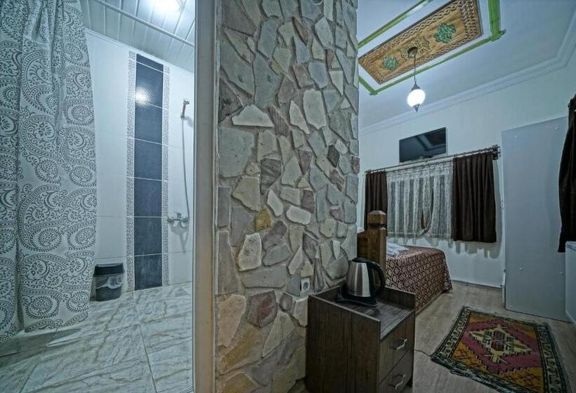 Номер Стандарт, Goreme Art Stone