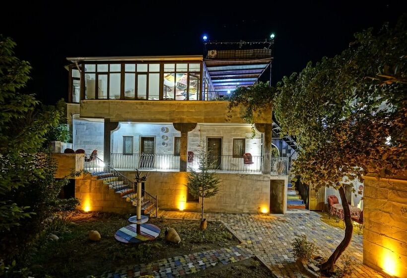 اتاق استاندارد سه نفره, Goreme Art Stone