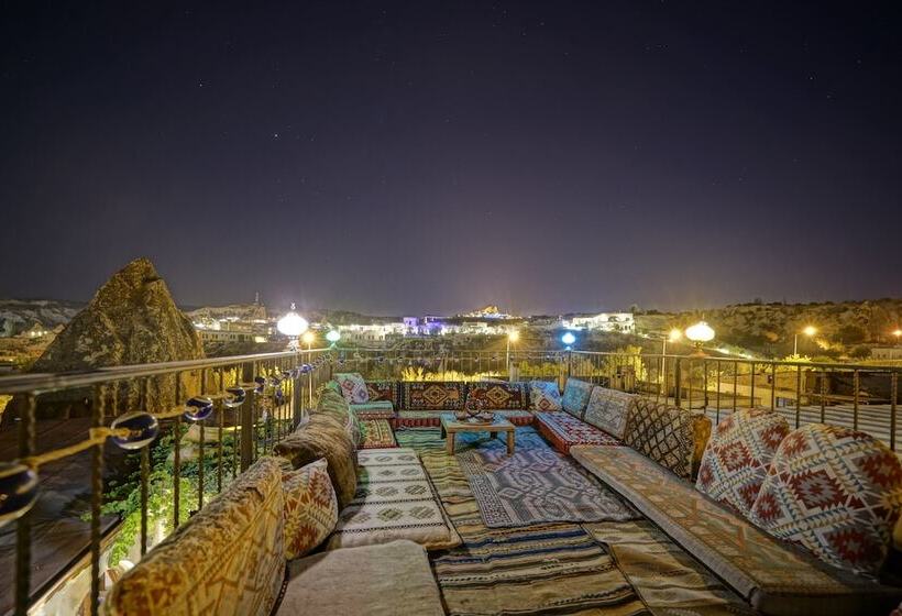 اتاق استاندارد سه نفره, Goreme Art Stone