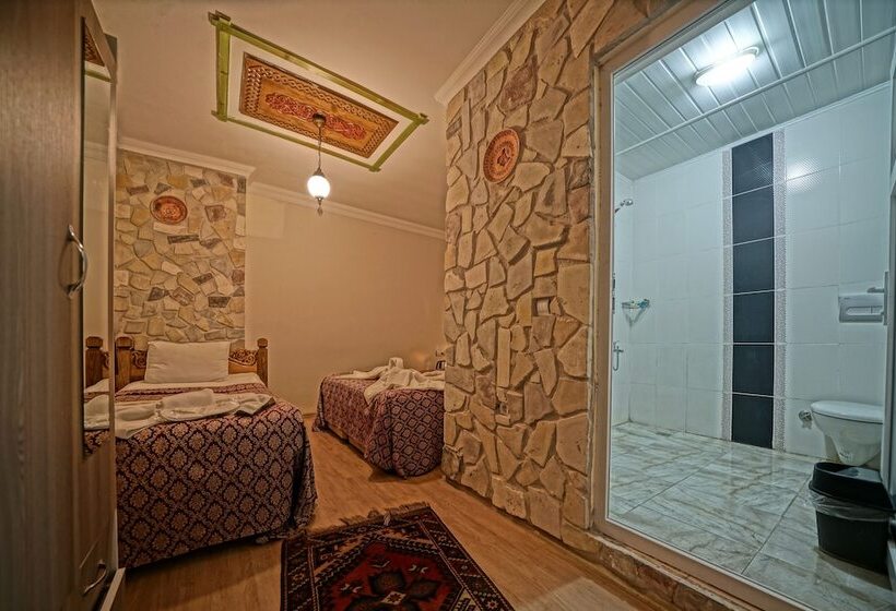 اتاق استاندارد سه نفره, Goreme Art Stone