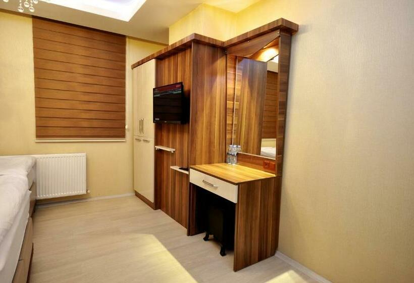 اتاق لوکس, Kars Konak