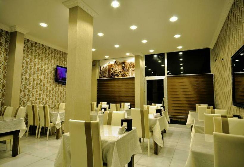 اتاق استاندارد چهار تخته, Kars Konak