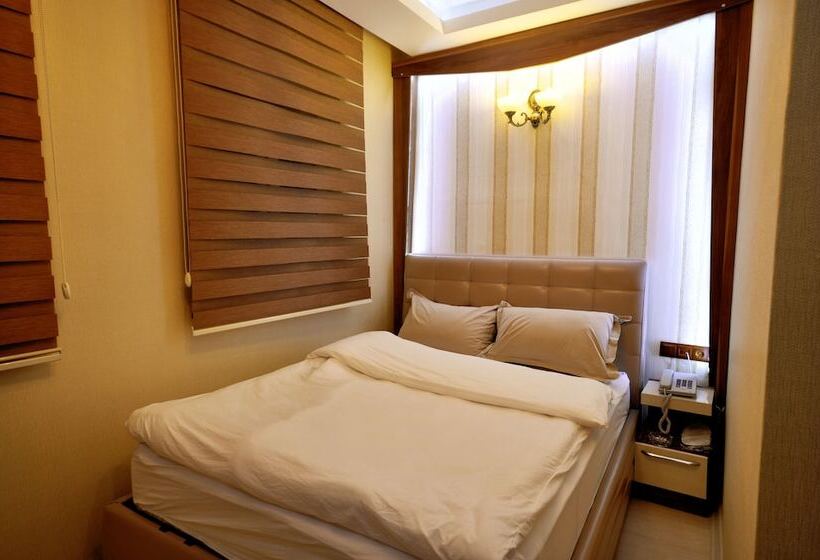 اتاق خانوادگی, Kars Konak