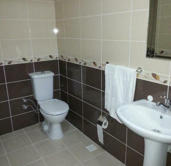 غرفة قياسية رباعية, Kervansaray