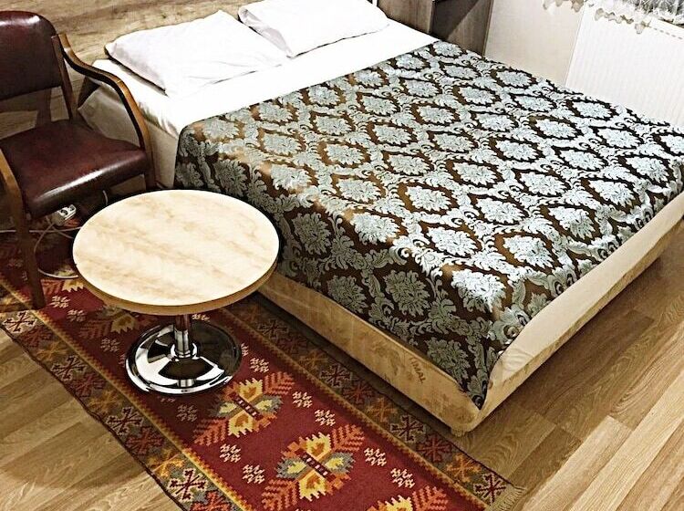 غرفة قياسية فردية, Kervansaray