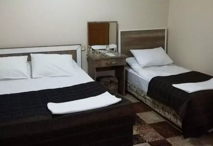 اتاق استاندارد سه نفره, Kervansaray