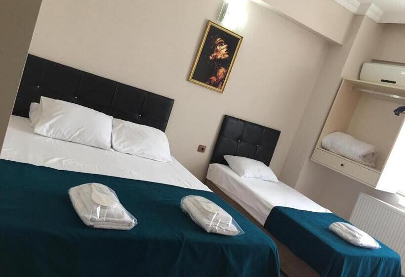 标准三人间, Koc