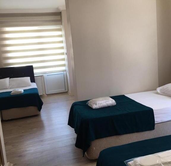 带阳台标准四人间, Koc