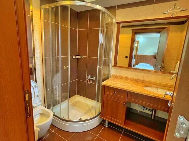 デラックストリプルルーム, My Home Uzungol