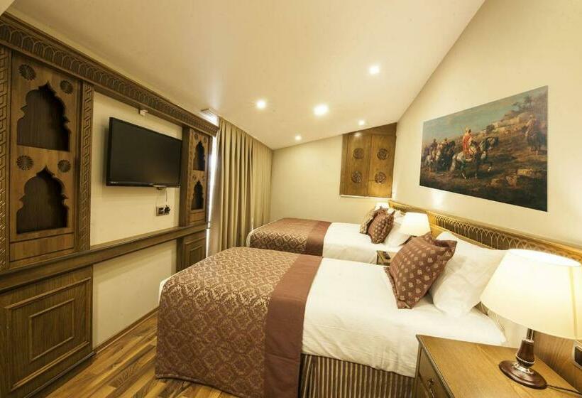 اتاق لوکس خانوادگی, Ney