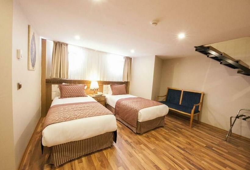 اتاق لوکس خانوادگی, Ney