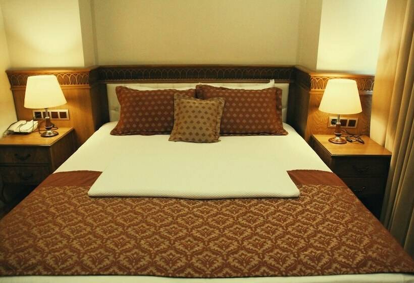 اتاق استاندارد, Ney