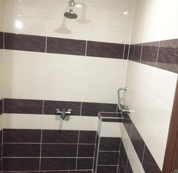 سوییت خانوادگی, Nil