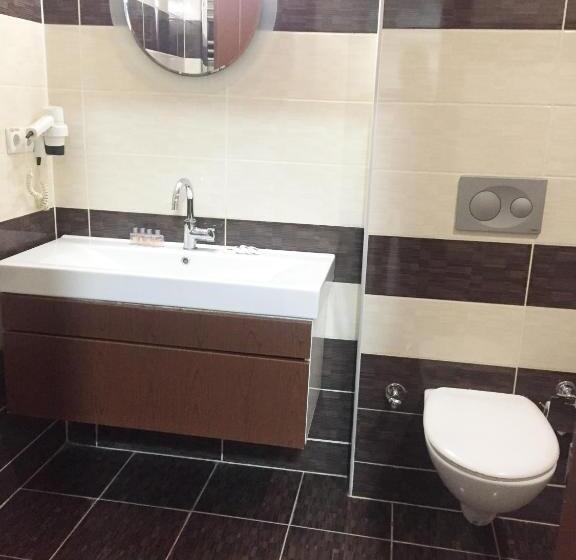 سوییت خانوادگی, Nil