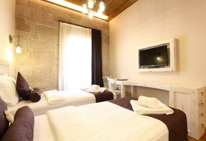 جناح عائلي, Orchis