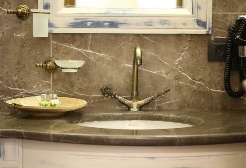 غرفة ديلوكس, Orchis